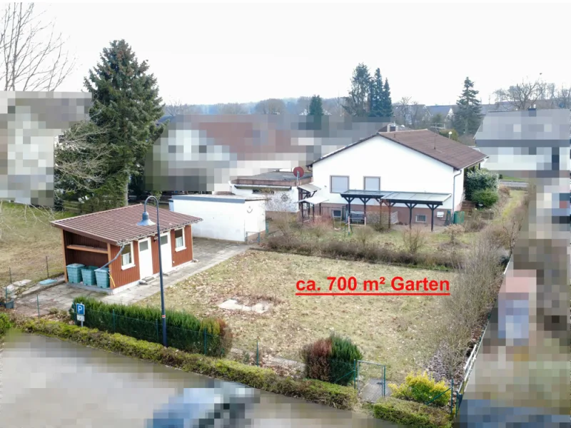 700 m² ebener Gartenbereich