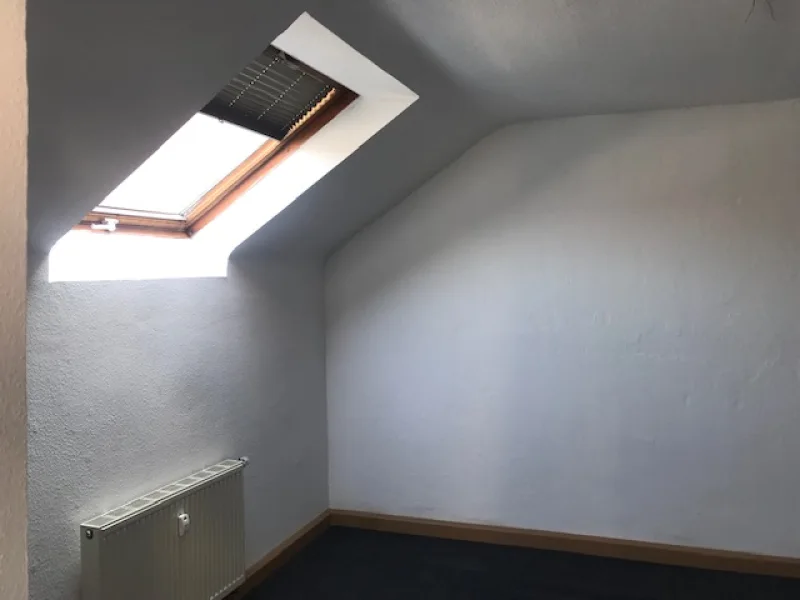 Schlafzimmer - Wohnung mieten in Pirmasens - 2 ZKB Dachgeschoß Wohnung in Pirmasens Winzler Viertel