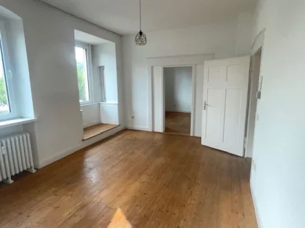 Zimmer 1 zum 2 - Büro/Praxis mieten in Kirchheimbolanden - EUPORA Immobilien: Büro-/ Gewerberäume in der Innenstadt.