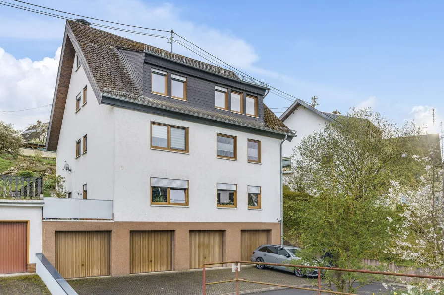 Außenbild  - Haus kaufen in Rhens - *** GLÜCKSFORMEL 2024 ***