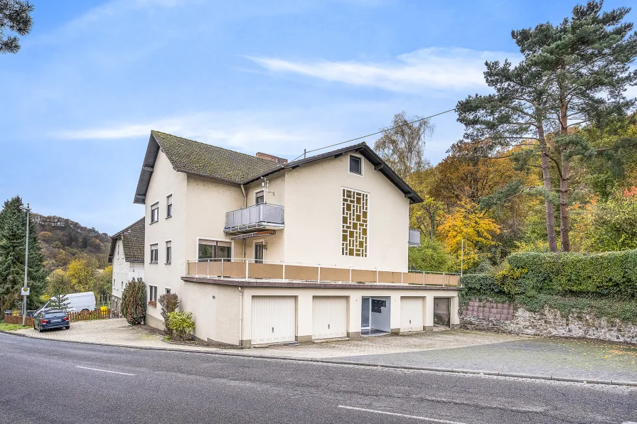 Außenansicht - Haus kaufen in Bad Ems - **Mach mich hübsch**