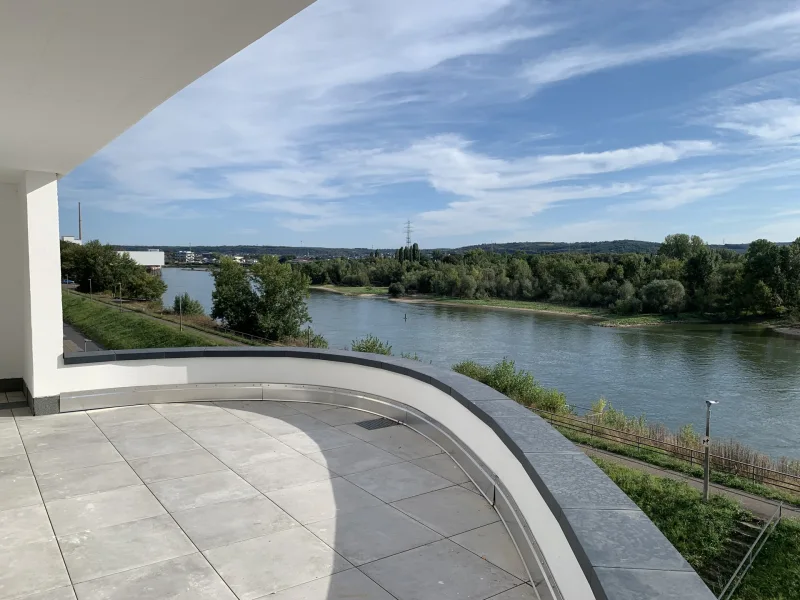 Beispiel Balkon im Bau