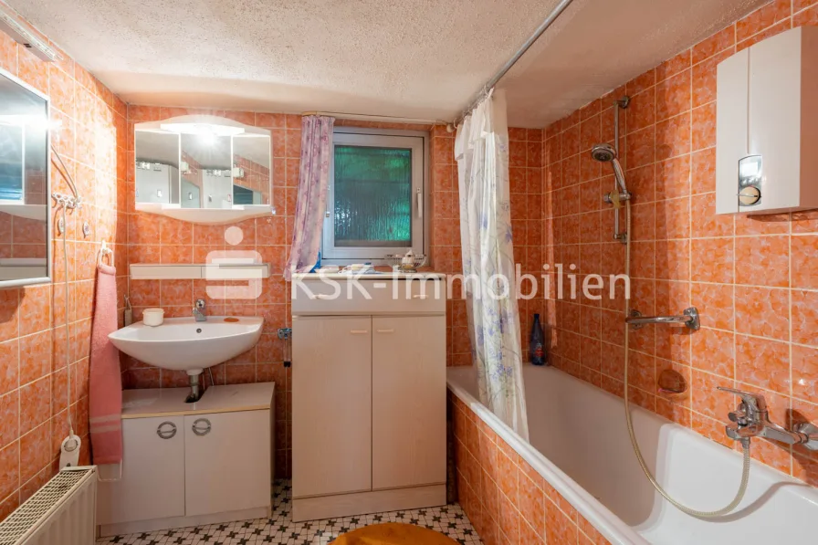 102138 Badezimmer Kellergeschoss