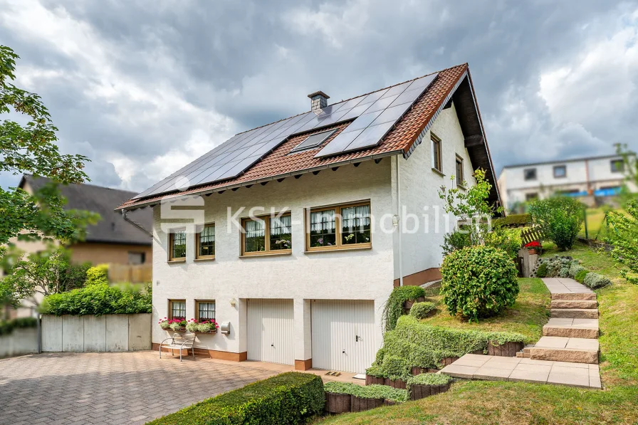 120592 Außenansicht - Haus kaufen in Overath - Wohnen vor den Toren von Köln!