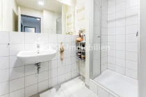 121640 Badezimmer