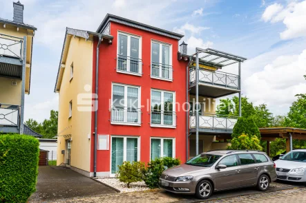128242 Außenansicht - Wohnung kaufen in Rheinbach - Gewerbe Einheit im EG mit 91 m² Nutzfläche und Wohneinheit von 39 m² im UG  in Rheinbach.
