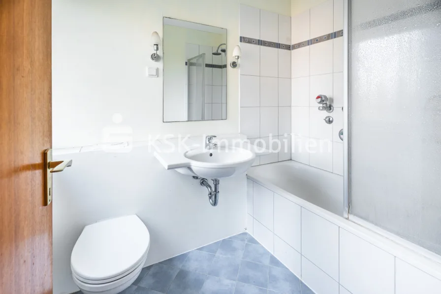 125026 Badezimmer 2