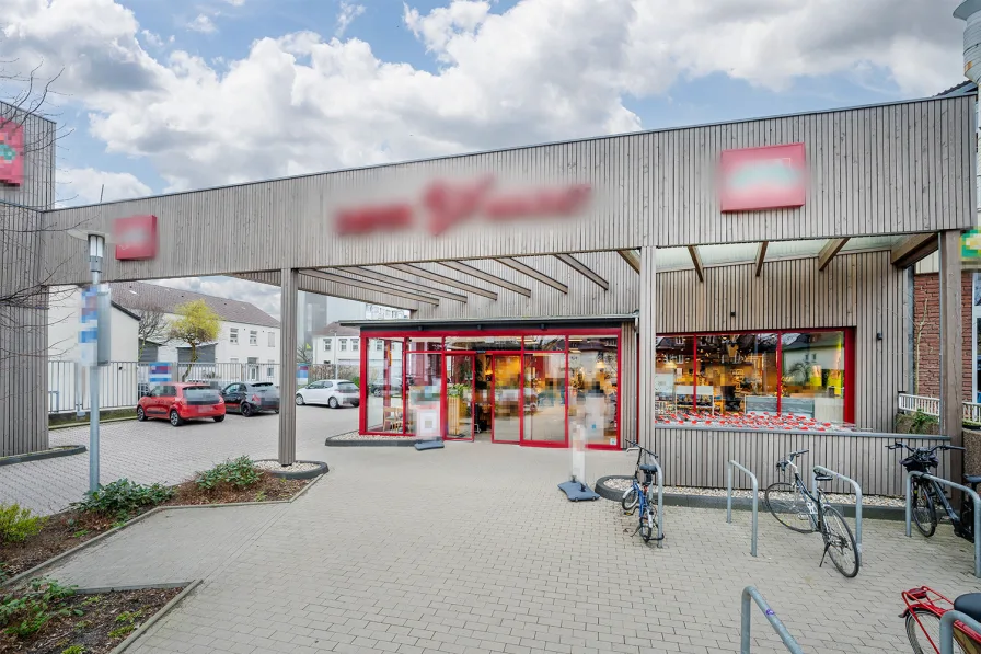 122026_1 Vorderansicht - Zinshaus/Renditeobjekt kaufen in Essen - Top vermieteter und top renovierter Supermarkt in bester Lage!