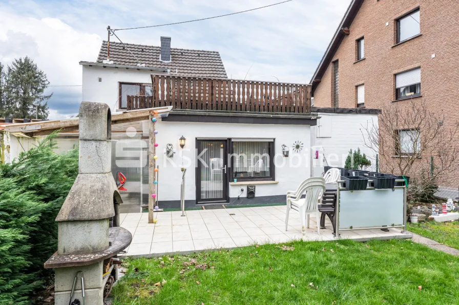 132591 Rückansicht - Haus kaufen in Sankt Augustin - 5 Zimmer Einfamilienhaus in Niederpleis!