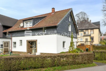 129863 Vorderansicht - Haus kaufen in Kierspe - Gepflegte Doppelhaushälfte!