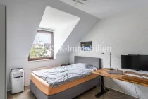 132009 Schlafzimmer