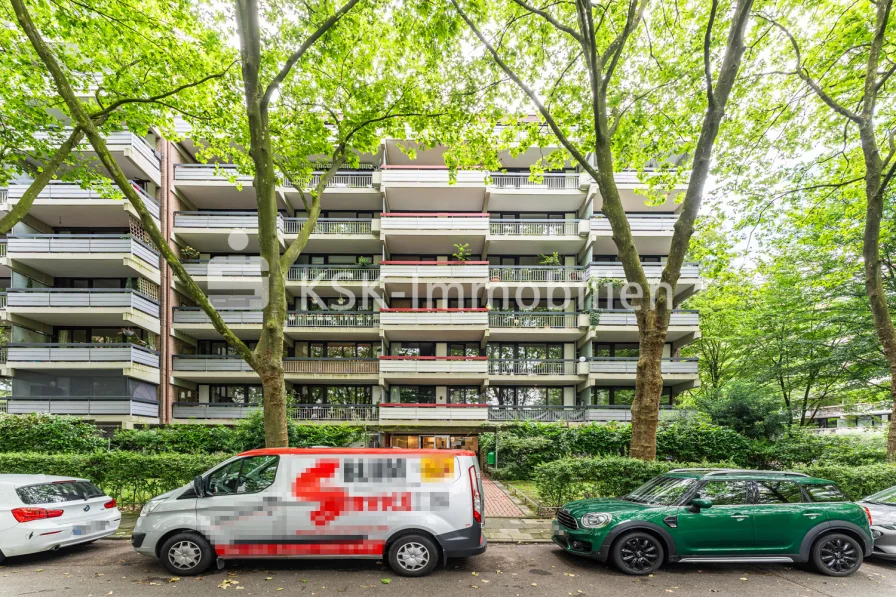 128734 Außenaufnahme  - Wohnung kaufen in Köln / Weiden - Top gepflegte Wohnung - mit Platz für die ganze Familie!