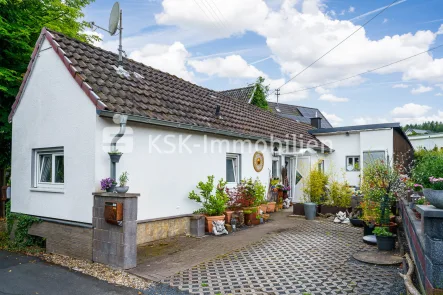 133514_1 Außenbild - Haus kaufen in Eitorf - Klein aber fein!