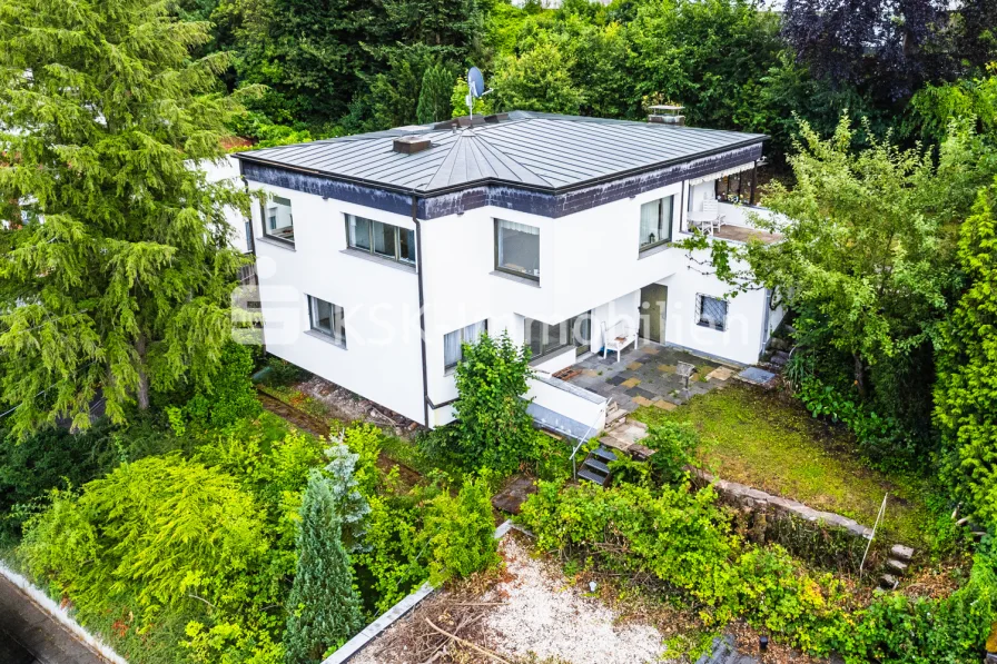 135308 Ansicht - Haus kaufen in Brühl - Freistehendes Zweifamilienhaus in toller Lage von Brühl!