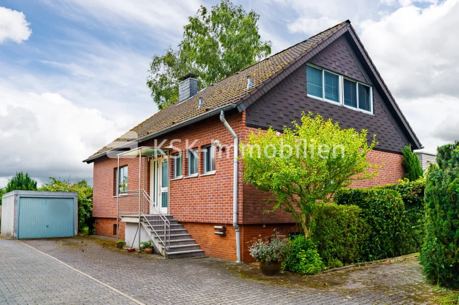 136352 Außenansicht - Haus kaufen in Königswinter - Freistehendes Einfamilienhaus in Top Lage!