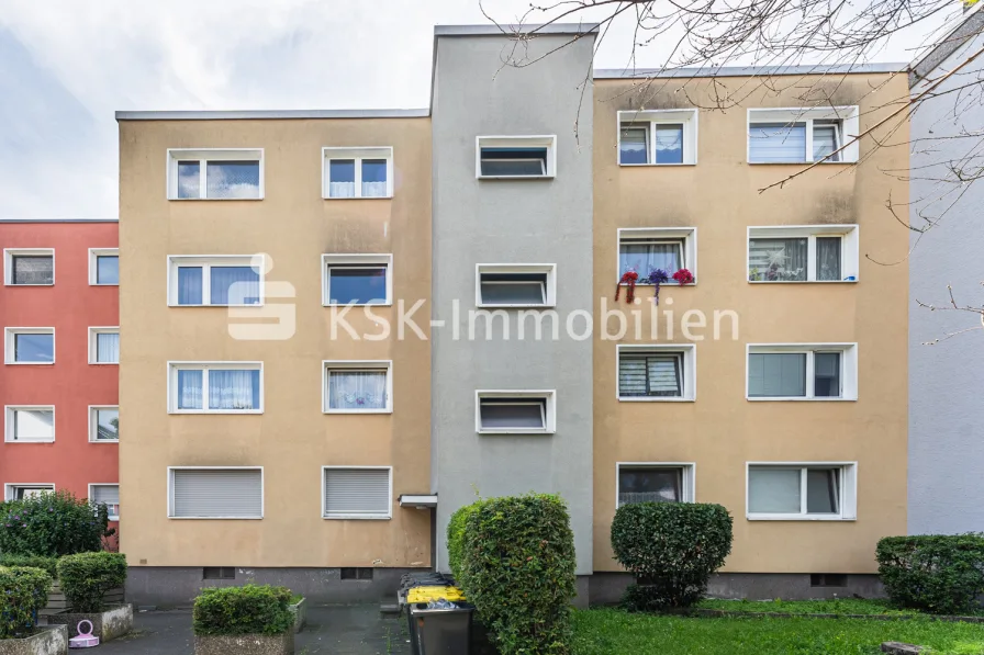 122060 Vorderansicht - Zinshaus/Renditeobjekt kaufen in Wesseling - Regelmäßig modernisiertes Mehrfamilienhaus in ruhiger und guter Wohnlage von Wesseling-Keldenich!