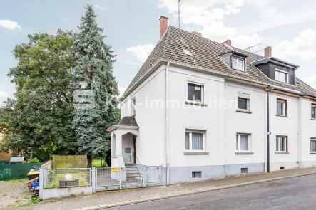 134178 Außenansicht - Haus kaufen in Hürth - Doppelhaushälfte mit Garage in 50354 Alt-Hürth!