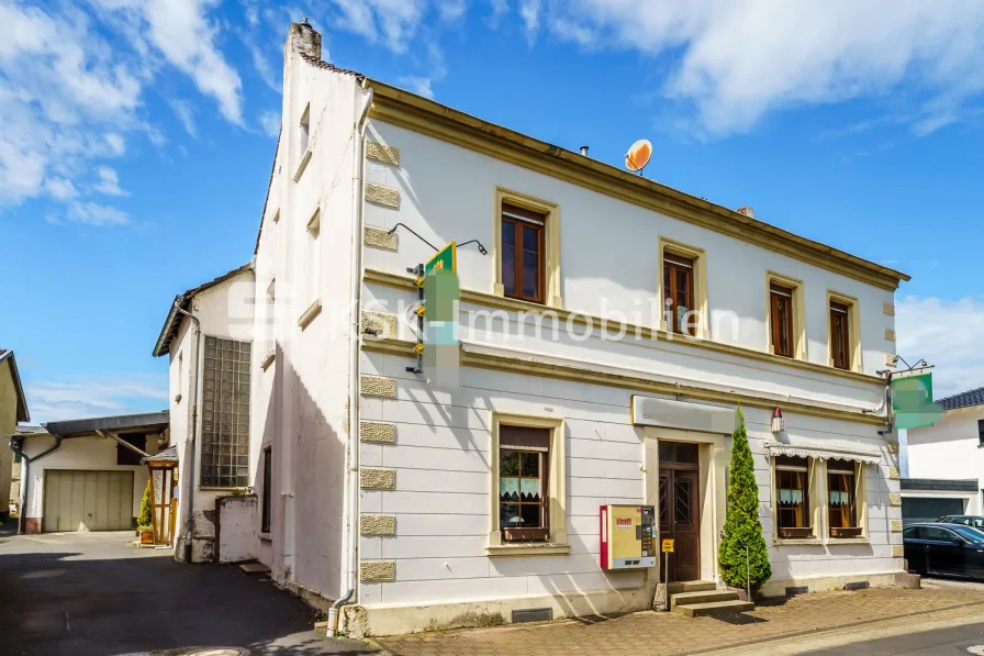 92510 Ansicht  - Gastgewerbe/Hotel kaufen in Hennef (Sieg) - Ein Stück Dorfgeschichte.