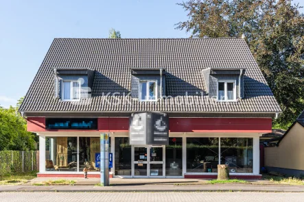 132676 Außenansicht - Haus kaufen in Pulheim - Vielseitig im Herzen von Brauweiler: Wohnen, Arbeiten und Investieren auf 618 m² Grund