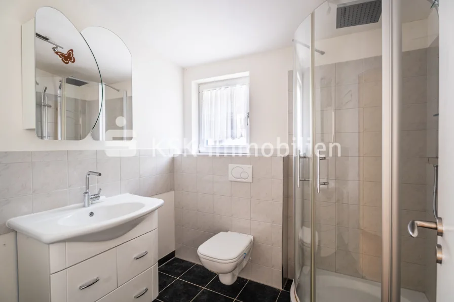 105989 Badezimmer Obergeschoss