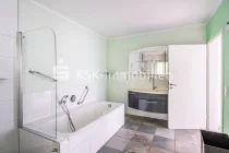 105989 Badezimmer Erdgeschoss