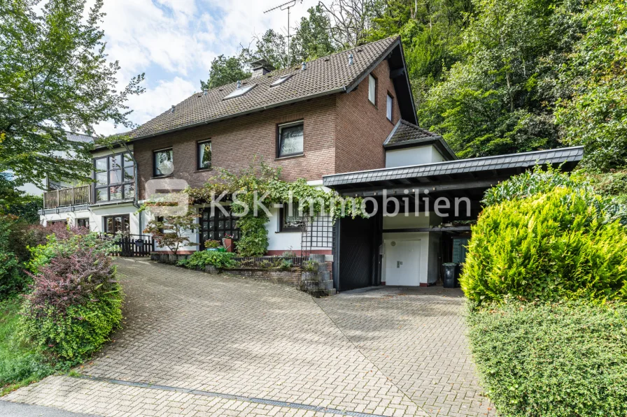 117845 Außenaufnahme Bild 2 - Haus kaufen in Lindlar - Einfamilienhaus mit Einliegerwohnung und Aufzug!