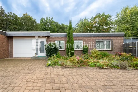 136143 Vorderansicht  - Haus kaufen in Bergheim - Gepflegter Bungalow mit traumhaftem Grundstück in Bergheim - Kenten!