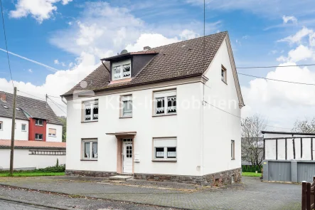 138703 Außenansicht  - Haus kaufen in Windeck / Obernau - Sanierungsbedürftiger Altbau zum Selbstverwirklichen!