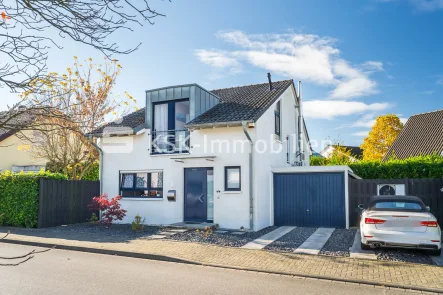 142389 Außenansicht - Haus kaufen in Swisttal - Freistehendes Haus mit Wärmepumpe und Photovoltaik