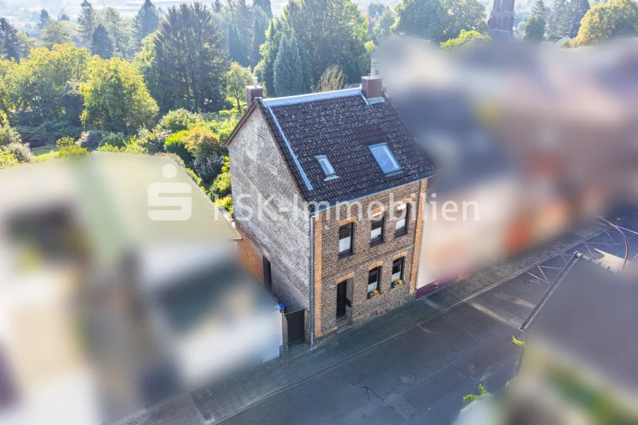 136575 Außenansicht - Haus kaufen in Brühl - Modernisierter Altbau mit Flair in schöner Höhenlage sucht neue Familie!