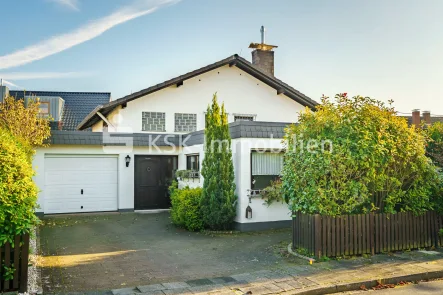 138135 Außenansicht - Haus kaufen in Neunkirchen-Seelscheid - Ihr Traum vom Eigenheim mit besonderem Flair in Seelscheider Toplage!