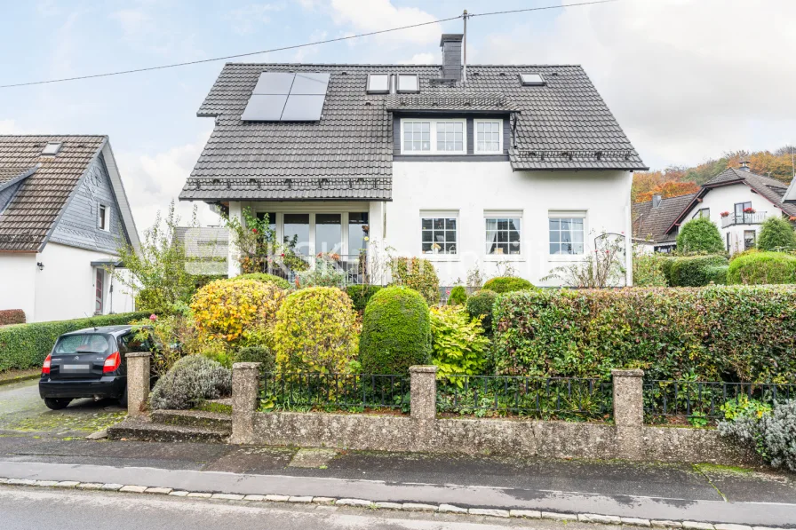 140270 Außenaufnahme  - Haus kaufen in Reichshof - Gepflegtes großes Haus in Top-Lage!