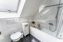 144413 Obergeschoss Badezimmer