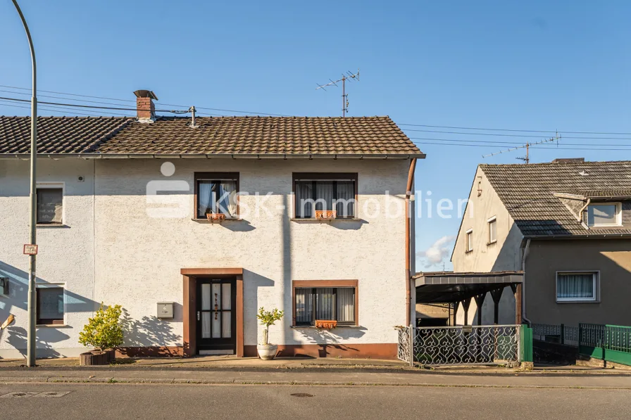 141730 Außenansicht 01 - Haus kaufen in Lohmar - Alternative zur Eigentumswohnung: Gepflegtes Einfamilienhaus mit Terrasse und Garten in Lohmar.