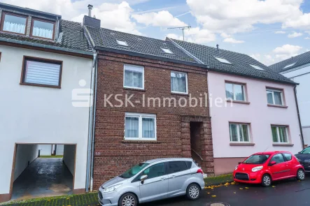 134842 Außenansicht - Haus kaufen in Brühl - Modernisiertes Einfamilienhaus in ruhiger Lage sucht neue Familie!