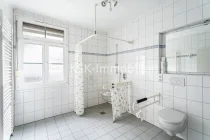 136200 Badezimmer Erdgeschoss