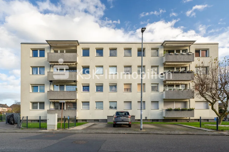 142211 Außenansicht  - Wohnung kaufen in Bergheim - Gepflegte Eigentumswohnung mit Blick über Quadrath- Ichendorf!