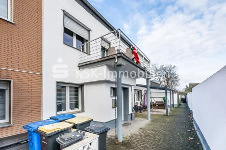 141766 Außenaufnahme  - Haus kaufen in Frechen - Frechen-Zentrum, modernisiertes Stadthaus in ruhiger Lage.