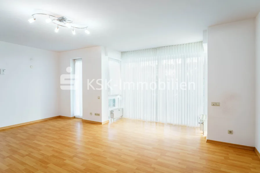 142136 Wohnzimmer