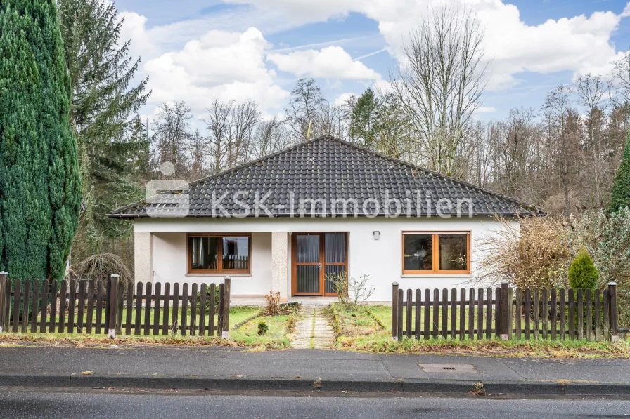 140975 Außenansicht - Haus kaufen in Windeck - Hier finden Sie genügend Platz zur Entfaltung.