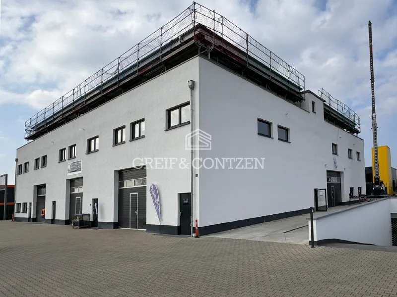 Startbild - Büro/Praxis mieten in Köln - Das Plus für Sie: Neubau Erstbezug Büro mit Terrasse