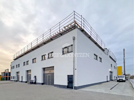  - Halle/Lager/Produktion mieten in Köln - Hallen- und Bürokombination im Kölner Norden