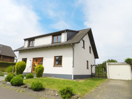 Garage - Haus kaufen in Longkamp - Top-Preis-Leistungsverhältnis!Ein- bis Zweifamilienhaus mit  Garten, Garage und Carport