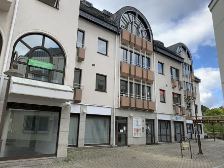 Hausansicht - Büro/Praxis mieten in Idar-Oberstein - Gewerbeeinheit auf ca. 123 m² mit TG-Stellplätzen in zentraler Lage von Idar-Oberstein, Nähe Hbf