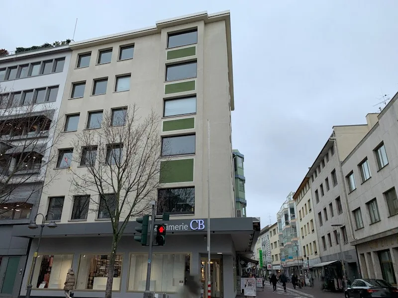 Hausansicht - Wohnung mieten in Mainz - Reserviert: 4 Zimmer-Wohnung  mit Balkon in Mainz-City, Nähe Römerpassage