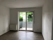 EG rechts, Schlafzimmer mit Balkon