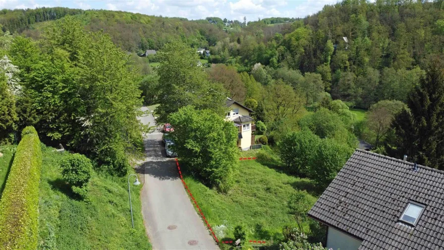 in einer grünen, verkehrsberuhigten Straße - Grundstück kaufen in Morsbach - Preiswertes, sofort bebaubares Baugrundstück in herrlicher Naturlage!