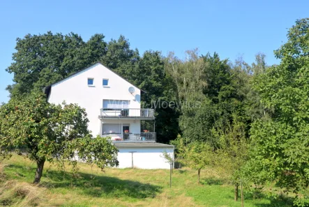 3300 Seitenansicht - Haus kaufen in Bonn / Hoholz - Attraktives Zweifamilienhaus mit ELW / 2 Balkone, Garten / 2 Garagen + 6 Stellplätze