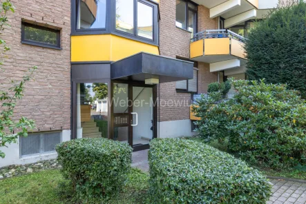 3328 Außenansicht Eingang - Wohnung kaufen in Bonn / Auerberg - 2-Zimmer-Wohnung mit Balkon / langjährig vermietet / Stellplatz