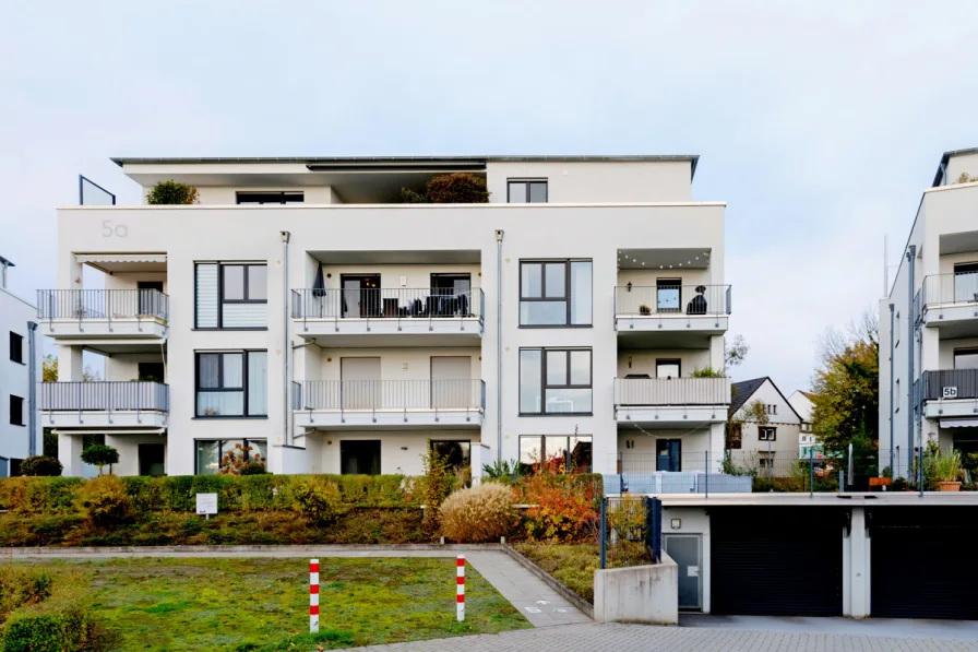 Frontansicht - Wohnung mieten in Siegburg - WebersWohnWelt***MIT BLICK AUF DEN MICHAELSBERG!***